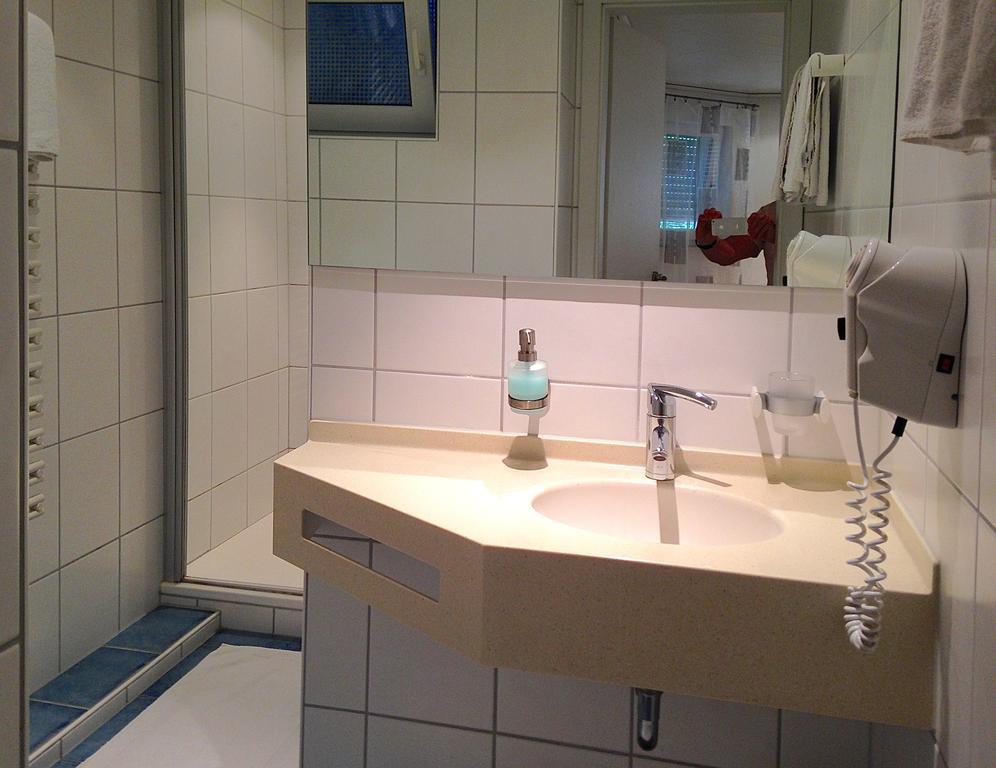Gaestehaus Alba Garantiert Eintrittskarten Fuer Rulantica Und Europapark Ueber Uns Rust Cameră foto